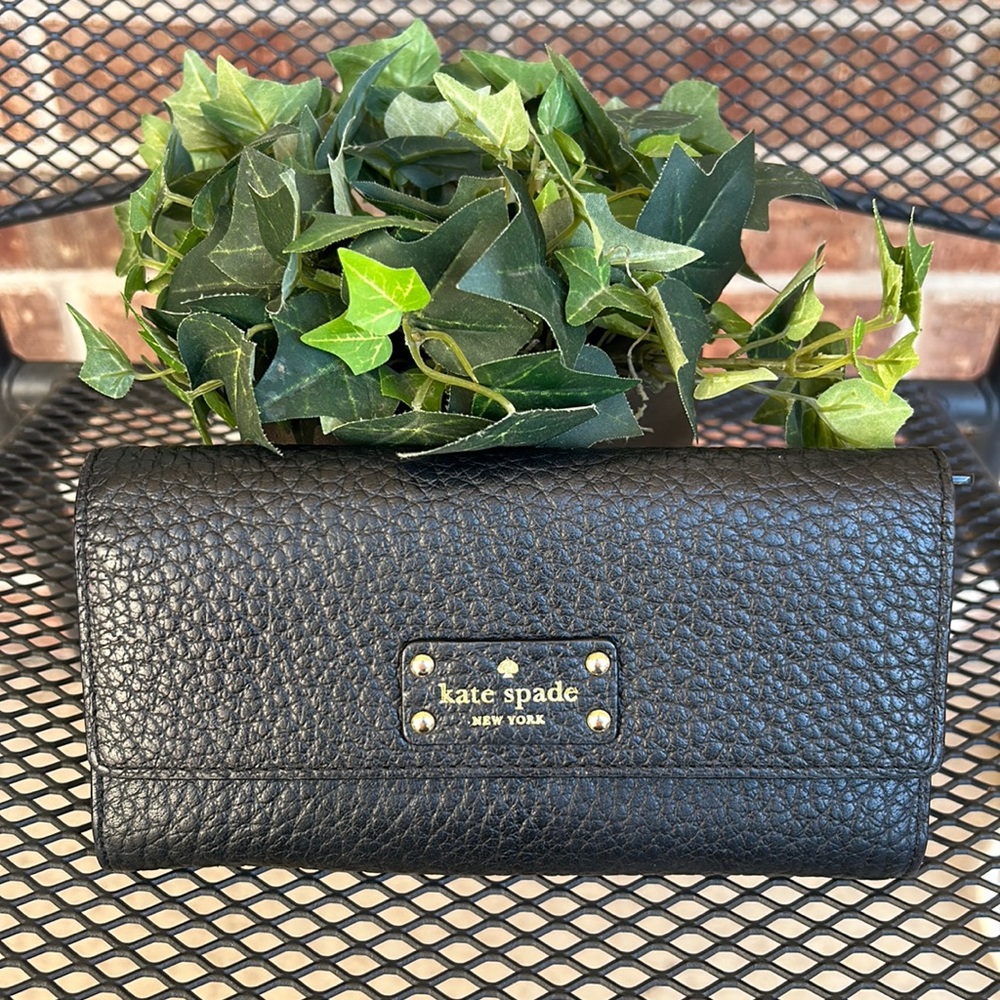 KATE SPADE ♠️ Bay Street Sandra Black Leather Wallet 🪪